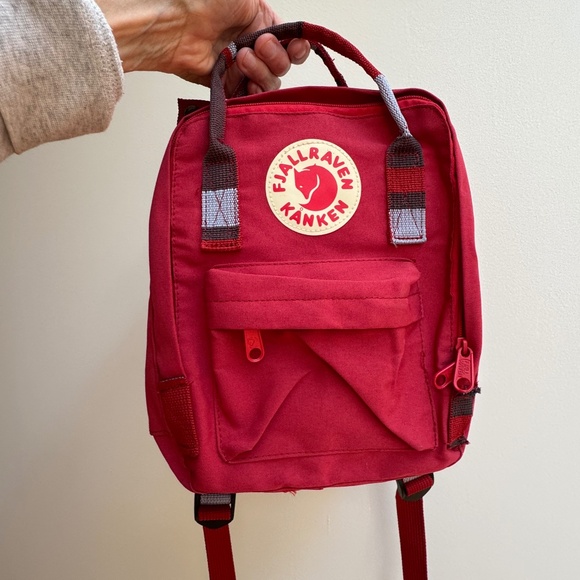 Small Red Fjallraven Norway Kanken Canvas Bag - Picture 1 of 7